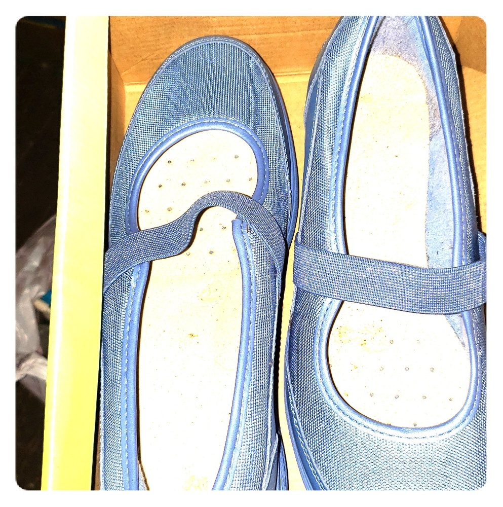 Comfy slip-on shoes